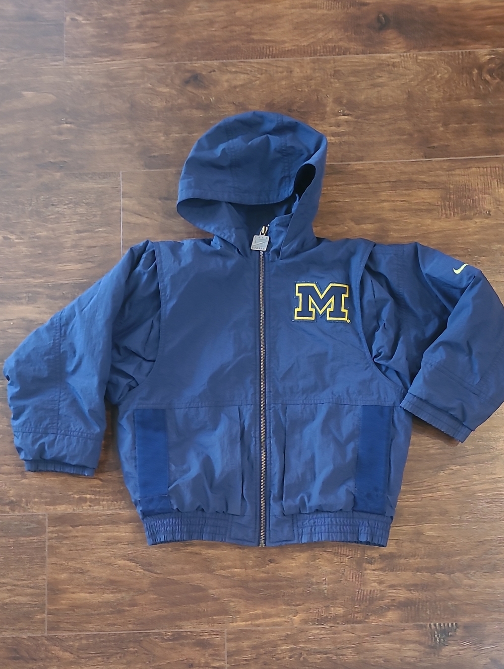 Nike Kids Navy y2k Vintage Michigan Hooded Windbreaker with Yellow M Patch Sz S